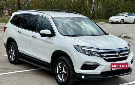Honda Pilot III рестайлинг, 2016 год, 2 900 000 рублей, 3 фотография