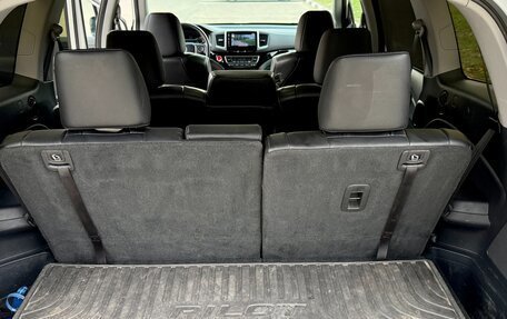 Honda Pilot III рестайлинг, 2016 год, 2 900 000 рублей, 26 фотография