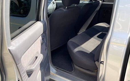 Nissan NP300, 2012 год, 855 000 рублей, 10 фотография