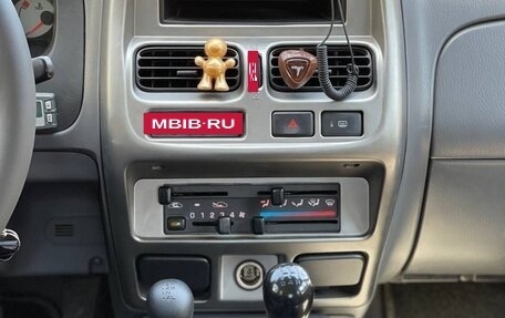 Nissan NP300, 2012 год, 855 000 рублей, 14 фотография