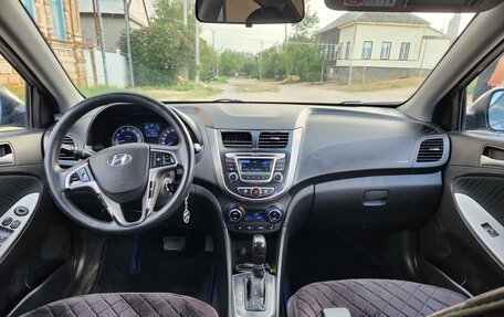 Hyundai Solaris II рестайлинг, 2015 год, 791 000 рублей, 13 фотография