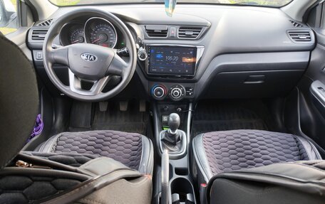 KIA Rio III рестайлинг, 2013 год, 370 000 рублей, 8 фотография