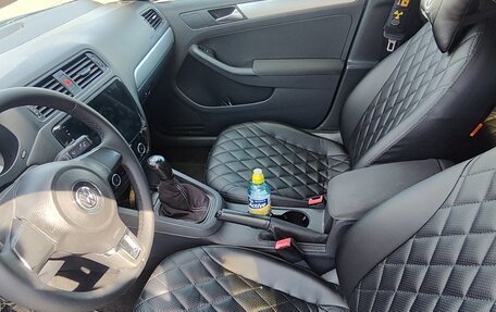 Volkswagen Jetta VI, 2011 год, 801 000 рублей, 8 фотография