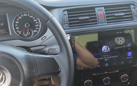 Volkswagen Jetta VI, 2011 год, 801 000 рублей, 11 фотография