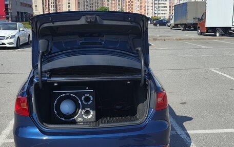 Volkswagen Jetta VI, 2011 год, 801 000 рублей, 5 фотография