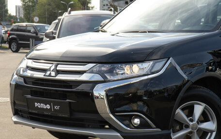 Mitsubishi Outlander III рестайлинг 3, 2018 год, 1 998 000 рублей, 21 фотография