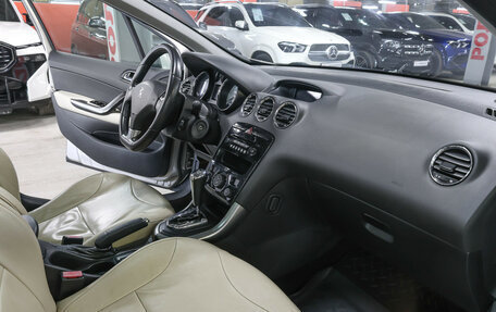 Peugeot 308 II, 2012 год, 539 800 рублей, 11 фотография