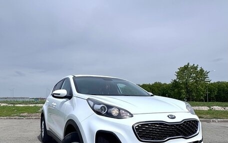 KIA Sportage IV рестайлинг, 2019 год, 2 150 000 рублей, 1 фотография