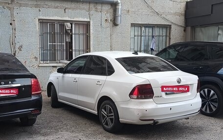 Volkswagen Polo VI (EU Market), 2018 год, 700 000 рублей, 4 фотография
