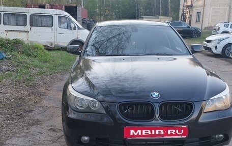 BMW 5 серия, 2004 год, 1 100 000 рублей, 3 фотография