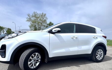KIA Sportage IV рестайлинг, 2019 год, 2 150 000 рублей, 4 фотография