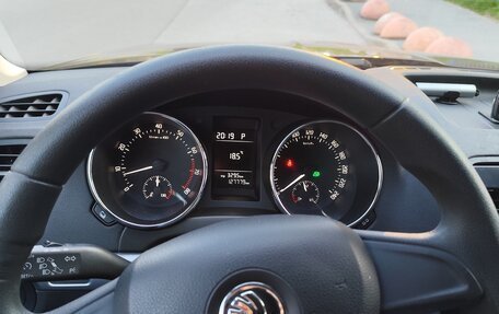 Skoda Yeti I рестайлинг, 2015 год, 1 300 000 рублей, 15 фотография