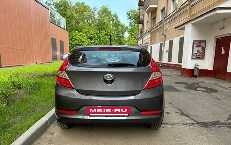 Hyundai Solaris II рестайлинг, 2015 год, 920 000 рублей, 5 фотография