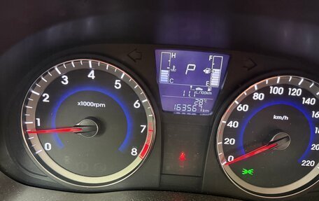 Hyundai Solaris II рестайлинг, 2015 год, 950 000 рублей, 11 фотография