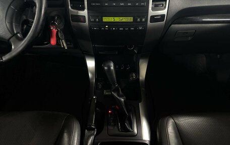 Toyota Land Cruiser Prado 120 рестайлинг, 2008 год, 1 899 000 рублей, 16 фотография