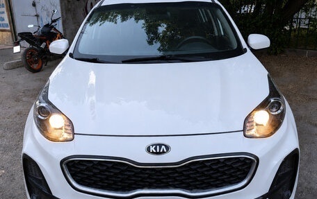KIA Sportage IV рестайлинг, 2019 год, 2 000 000 рублей, 2 фотография