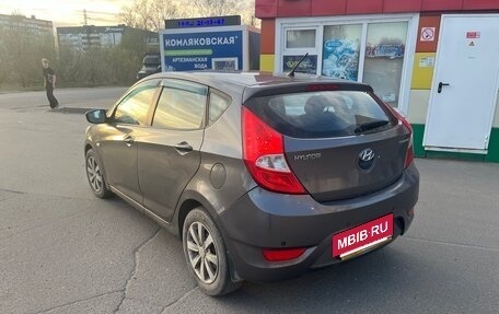 Hyundai Solaris II рестайлинг, 2011 год, 555 000 рублей, 5 фотография