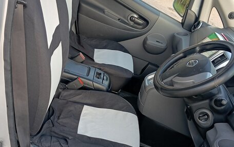 Nissan NV200, 2011 год, 1 550 000 рублей, 12 фотография