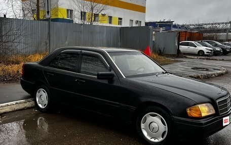 Mercedes-Benz C-Класс, 1994 год, 135 000 рублей, 3 фотография