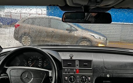 Mercedes-Benz C-Класс, 1994 год, 135 000 рублей, 6 фотография