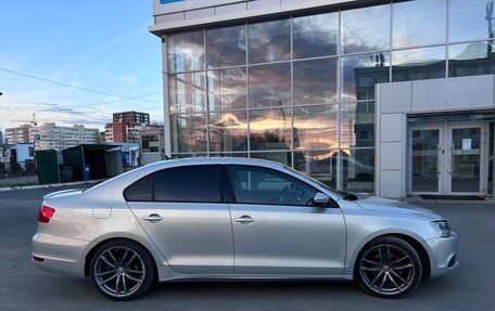 Volkswagen Jetta VI, 2014 год, 700 000 рублей, 2 фотография