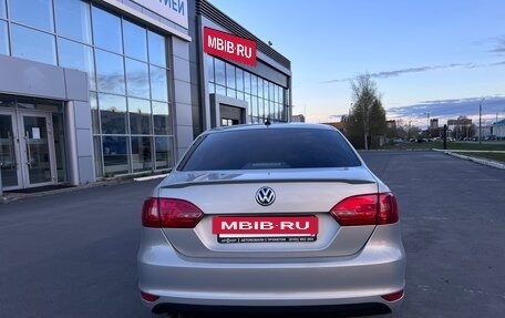 Volkswagen Jetta VI, 2014 год, 700 000 рублей, 4 фотография