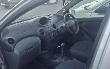 Toyota Vitz, 2001 год, 320 000 рублей, 6 фотография
