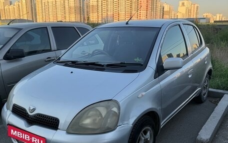 Toyota Vitz, 2001 год, 320 000 рублей, 2 фотография