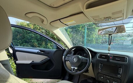 Volkswagen Jetta VI, 2012 год, 1 000 000 рублей, 5 фотография