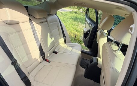 Volkswagen Jetta VI, 2012 год, 1 000 000 рублей, 6 фотография