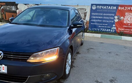 Volkswagen Jetta VI, 2012 год, 1 000 000 рублей, 16 фотография