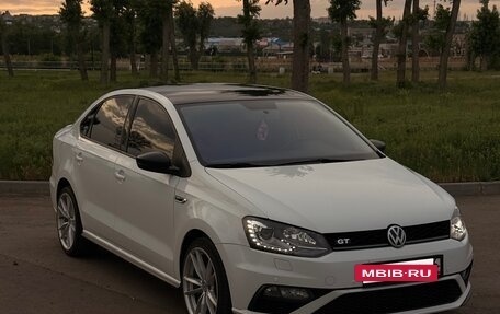 Volkswagen Polo VI (EU Market), 2017 год, 1 350 000 рублей, 2 фотография