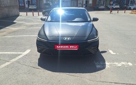 Hyundai Elantra, 2024 год, 2 050 000 рублей, 4 фотография