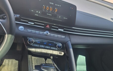 Hyundai Elantra, 2024 год, 2 050 000 рублей, 10 фотография