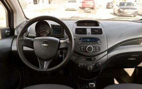 Chevrolet Spark III, 2012 год, 489 000 рублей, 8 фотография