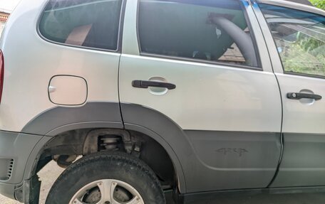 Chevrolet Niva I рестайлинг, 2009 год, 475 000 рублей, 2 фотография