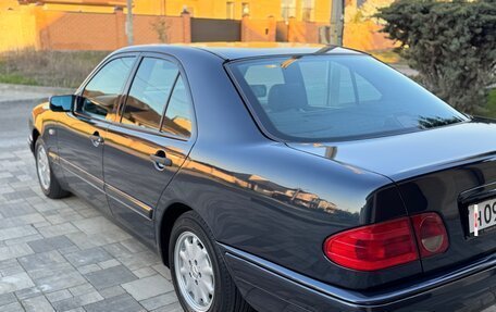 Mercedes-Benz E-Класс, 1998 год, 950 000 рублей, 7 фотография