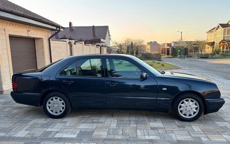 Mercedes-Benz E-Класс, 1998 год, 950 000 рублей, 12 фотография