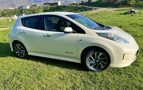Nissan Leaf I, 2014 год, 950 000 рублей, 5 фотография