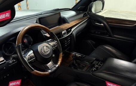 Lexus LX III, 2016 год, 5 750 000 рублей, 5 фотография