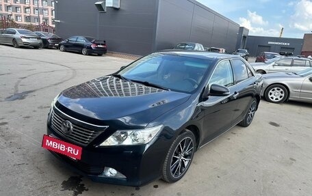 Toyota Camry, 2012 год, 1 690 000 рублей, 2 фотография