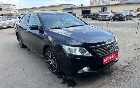 Toyota Camry, 2012 год, 1 690 000 рублей, 4 фотография