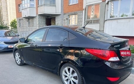 Hyundai Solaris II рестайлинг, 2011 год, 550 000 рублей, 6 фотография