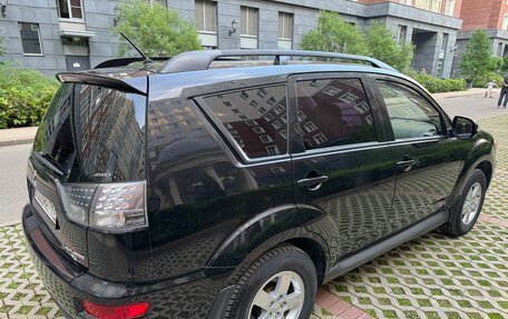 Mitsubishi Outlander III рестайлинг 3, 2011 год, 1 400 000 рублей, 13 фотография