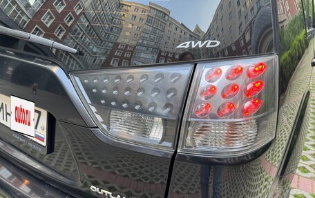 Mitsubishi Outlander III рестайлинг 3, 2011 год, 1 400 000 рублей, 12 фотография
