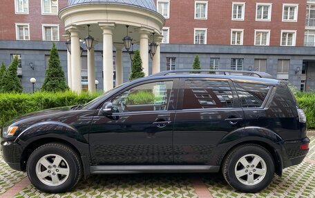 Mitsubishi Outlander III рестайлинг 3, 2011 год, 1 400 000 рублей, 18 фотография