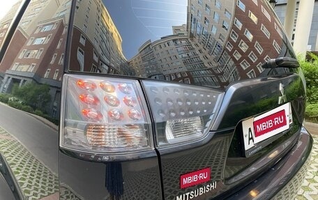 Mitsubishi Outlander III рестайлинг 3, 2011 год, 1 400 000 рублей, 16 фотография