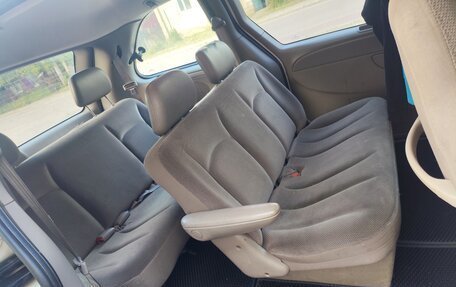 Chrysler Voyager IV, 2002 год, 325 000 рублей, 6 фотография