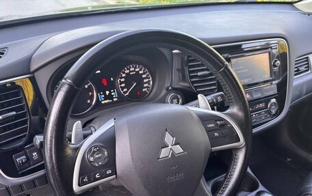 Mitsubishi Outlander III рестайлинг 3, 2013 год, 1 500 000 рублей, 3 фотография