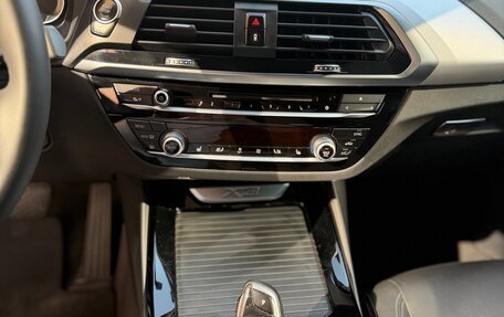 BMW X3, 2019 год, 4 000 000 рублей, 10 фотография
